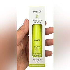 Dermasil Multi-Vitamin Eye Roller - Green